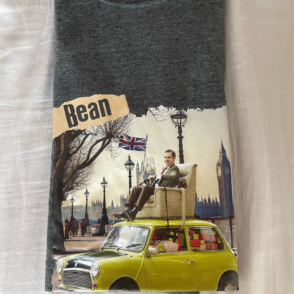 Mr. Bean graphic tee!